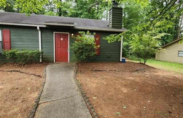 2010 Whitfield Street SE