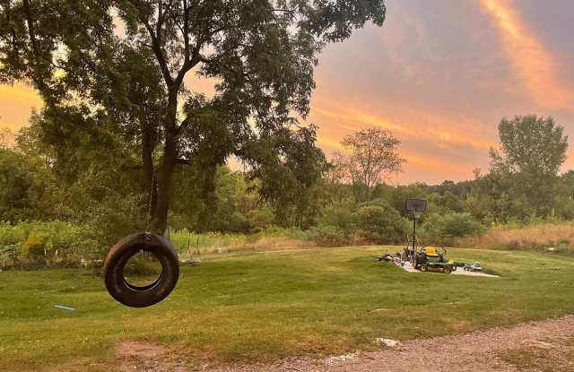 1046 East Hinchman Road