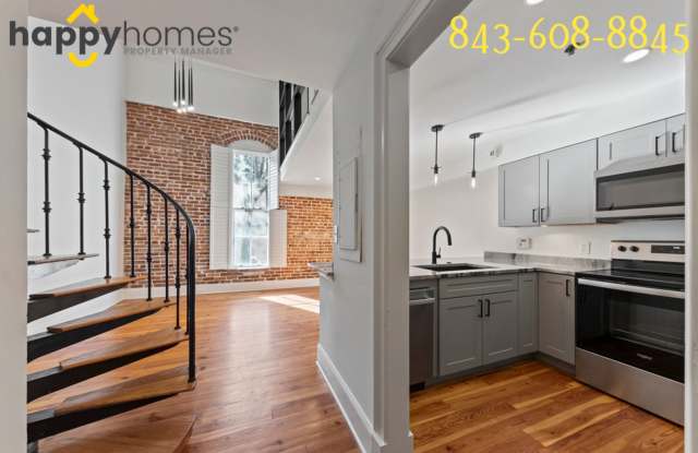 Charming 2/1 loft-style condo in the heart of Historic Downtown Charleston!