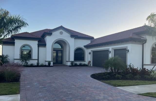 597 Maraviya Blvd