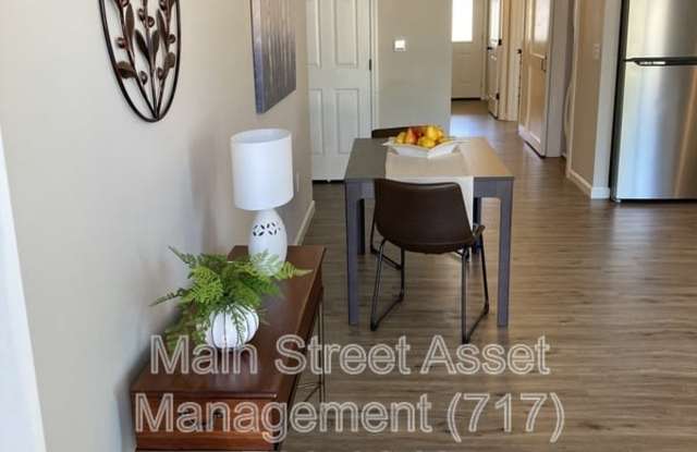 Photo of 376 E Main St