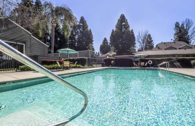 River Terrace Apartment Homes