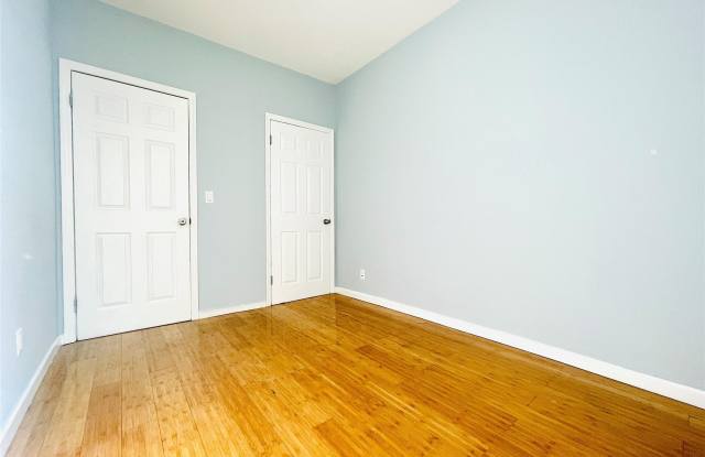 124-12 Metropolitan Avenue