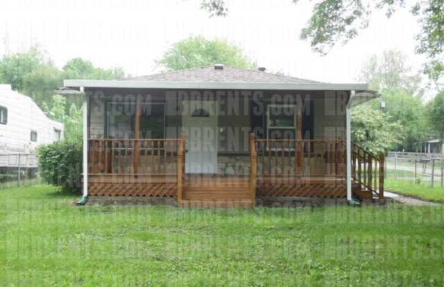 **Coming Soon** 2315 Waneta St 3BR/1BA (Middletown)