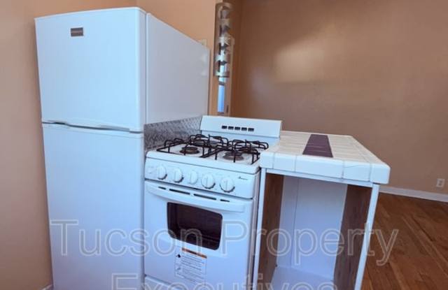 1222 North Olsen Avenue