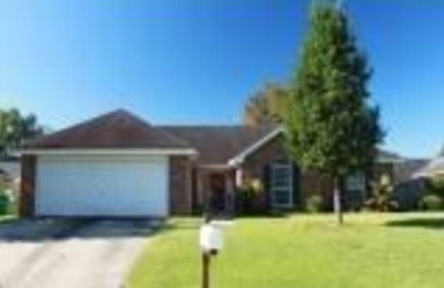 42 BLUE WING DRIVE - 42 Blue Wing Dr, Richmond Hill, GA 31324