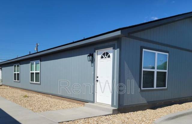 2912 Duke Street - 1