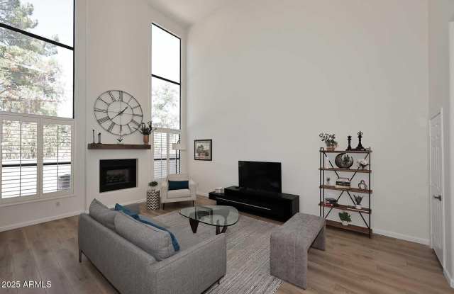 333 N PENNINGTON Drive