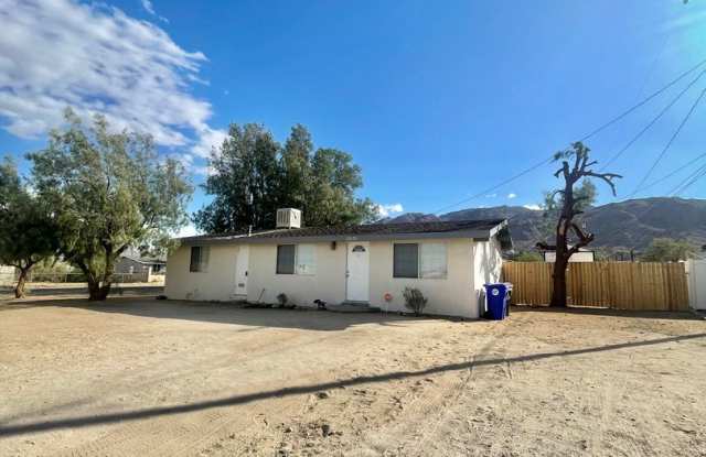 Photo of Serene 2 Bedroom 1 Bathroom Home