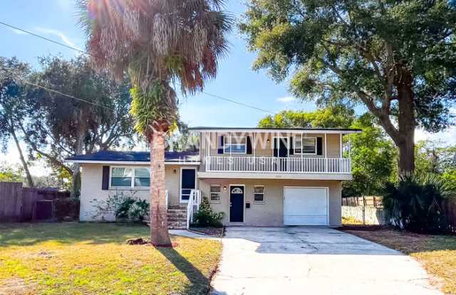 930 Jorick Court West