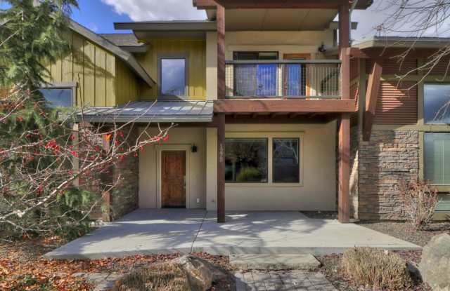 1275 E Lone Creek Dr