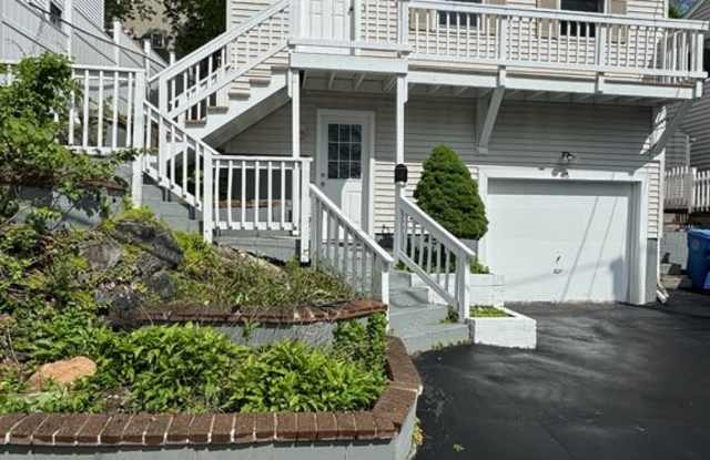 118 Montclair Ave
