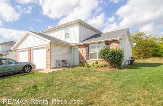 1423 Risen Star Ct - 1423 Risen Star Court, Columbia, MO 65202