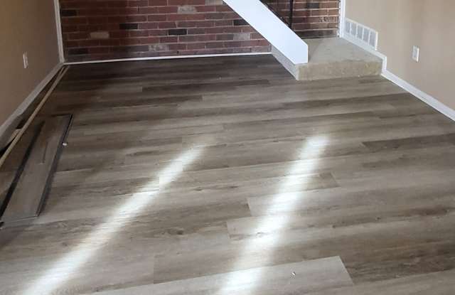 Photo of 1701 Fountain Rock Way - C