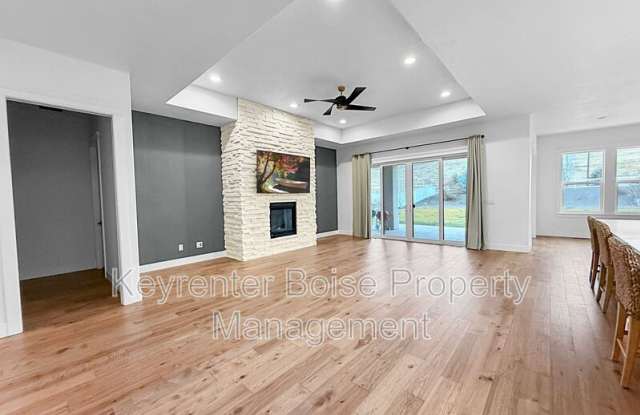 9216 W Mirror Pond Dr