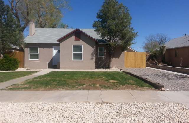 1307 W Seventh - 1307 West 7th Street, Roswell, NM 88201