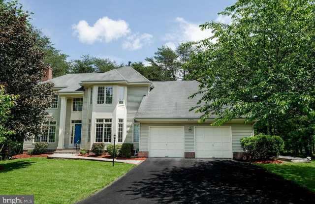 21250 SMOKEHOUSE COURT