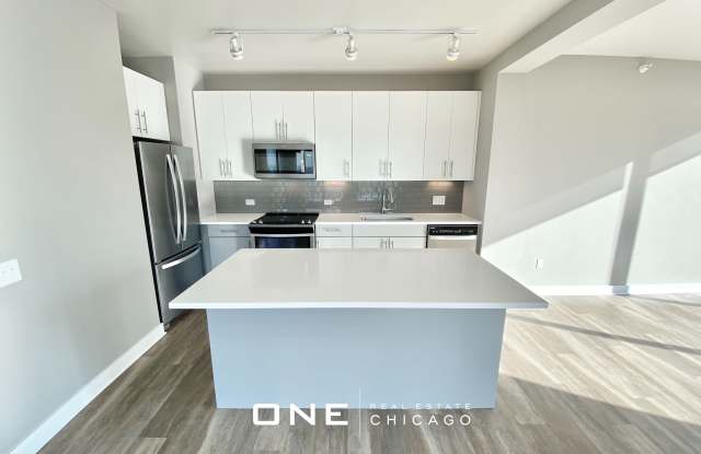 Photo of 500 N State St