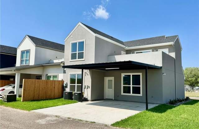 701 W Seminole Avenue