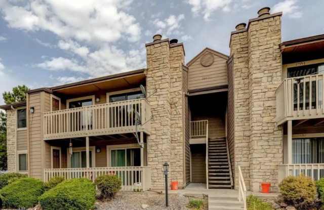 10323 E Peakview Ave J202 - 10323 East Peakview Avenue, Cherry Creek, CO 80111