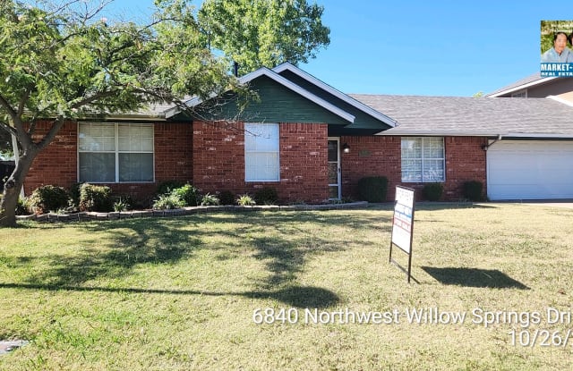 6840 Nw Willow Springs Dr - 6840 Northwest Willow Springs Drive, Lawton, OK 73505