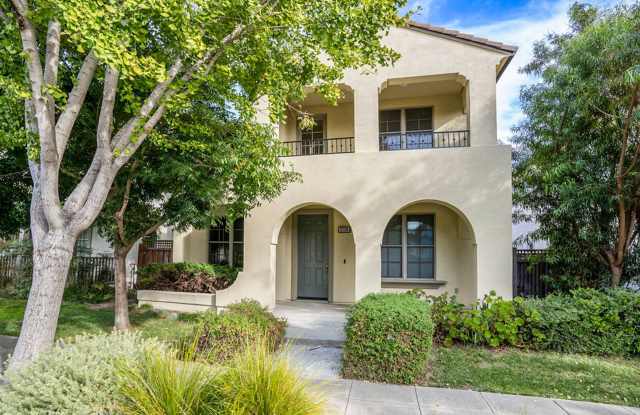 2238 Chipman St. - 3 bedroom | 2.5 bath | Single family home