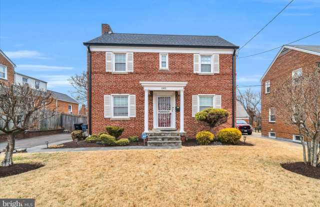 1002 CHILLUM Road