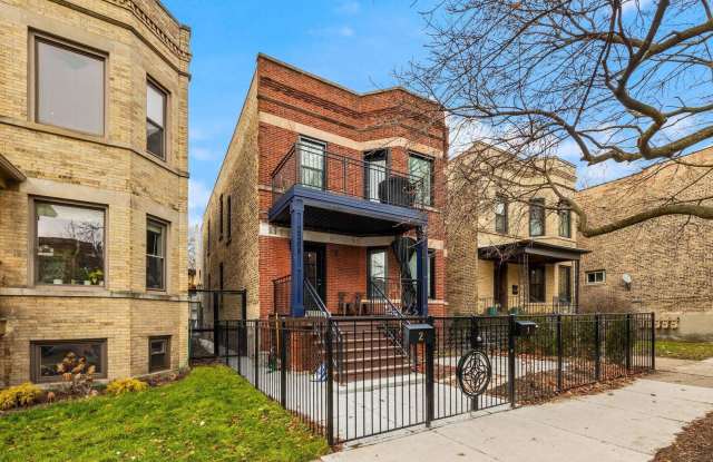 2208 W Eastwood Avenue - 2208 West Eastwood Avenue, Chicago, IL 60625