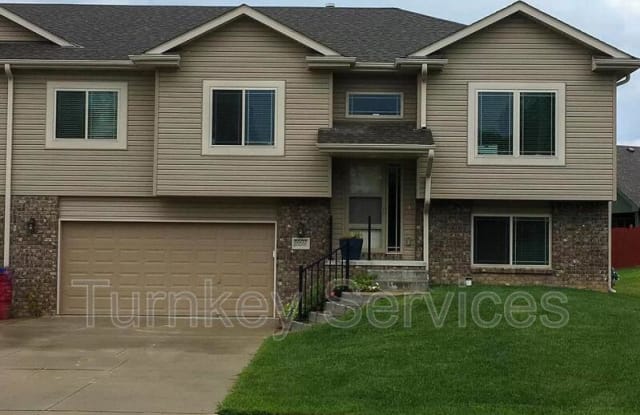 1602 Barrington Parkway - 1602 Barrington Parkway, Sarpy County, NE 68046