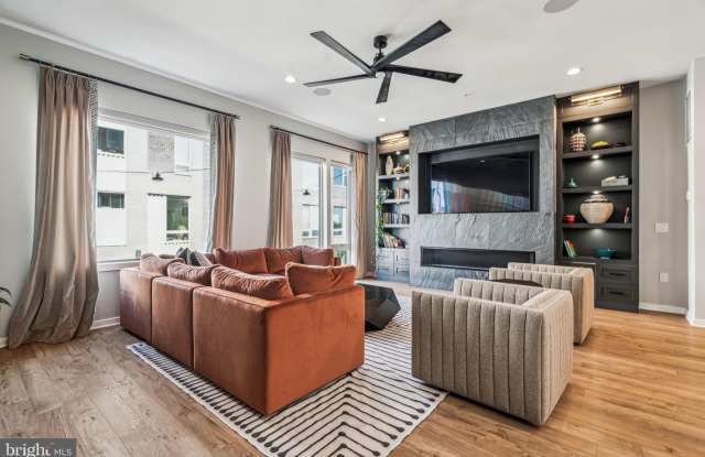 Photo of 3206 BIRCHVIEW WALK