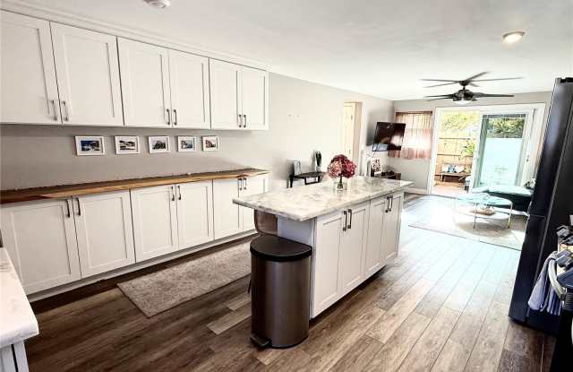 68-090 Au Street - 103e103e