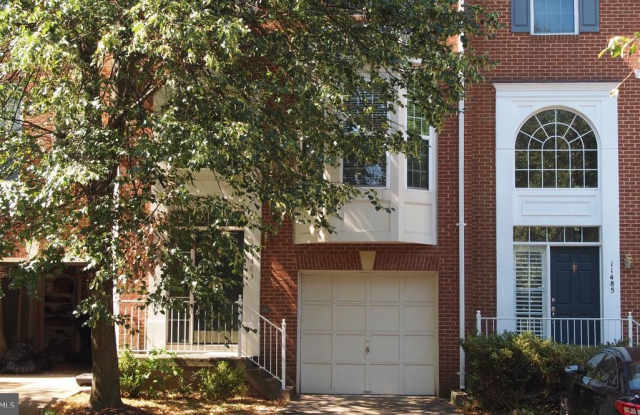 11483 CARRIAGE GATE COURT