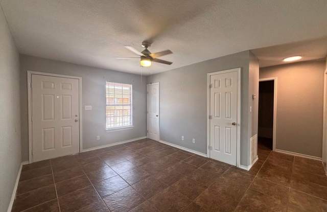 2255 N. VETERANS BLVD