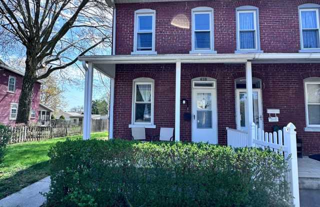 Recently Renovated 3 Bedroom in Lebanon! - 418 East Guilford Street, Lebanon, PA 17046