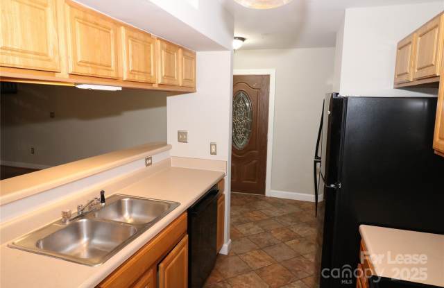 2558 Carya Pond Lane