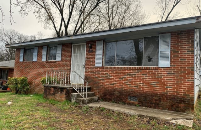 1018 N Hickory Street - 1018 North Hickory Street, Chattanooga, TN 37406