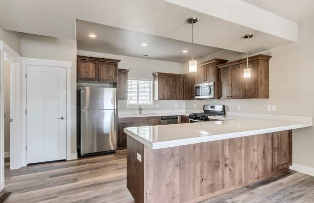 3 Bed Townhome - Provo Slate Canyon