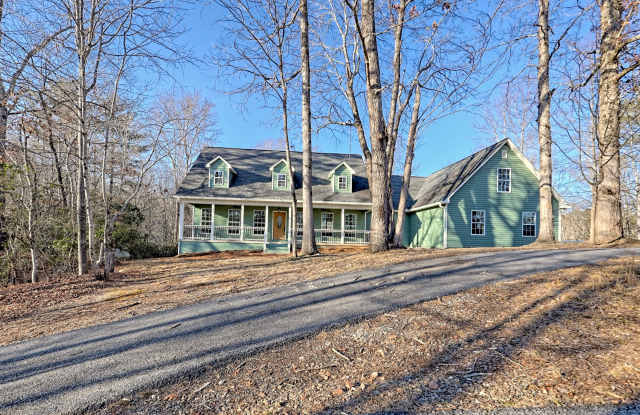 Photo of 150 Blue Jay Road