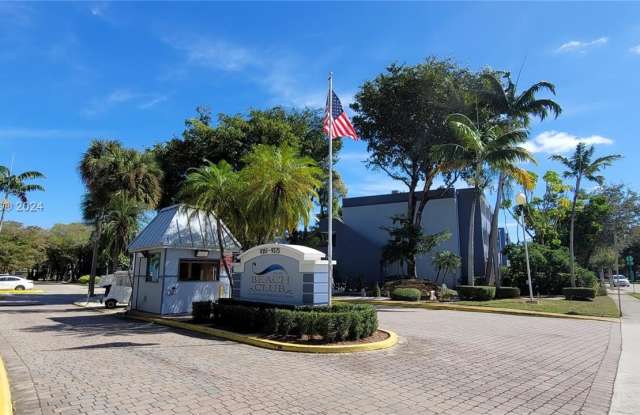 9351 Fontainebleau Blvd