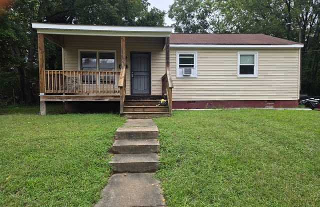 303 S 9th Ave
