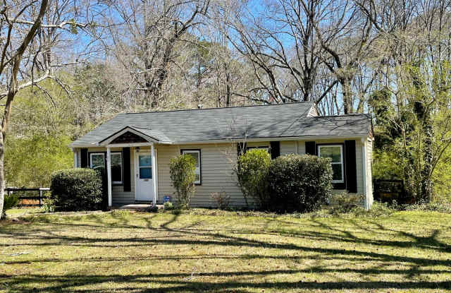 2 Bedroom / One bathroom house!