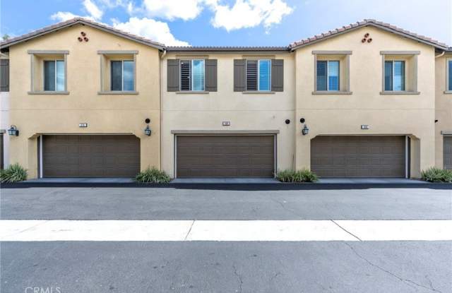 368 S Auburn Heights Lane