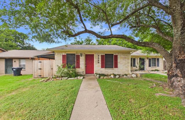 3329 Longleaf Circle