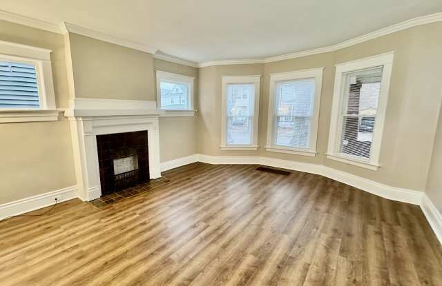 Photo of 1026 West 7th Street