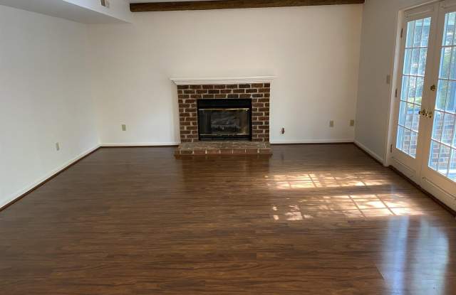 1390 EARLYSVILLE FOREST DR