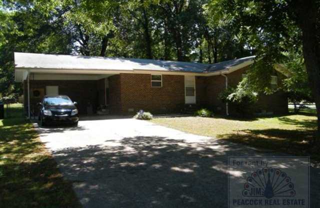 1701 Oakwood - 1701 Oakwood Drive, Jacksonville, AR 72076