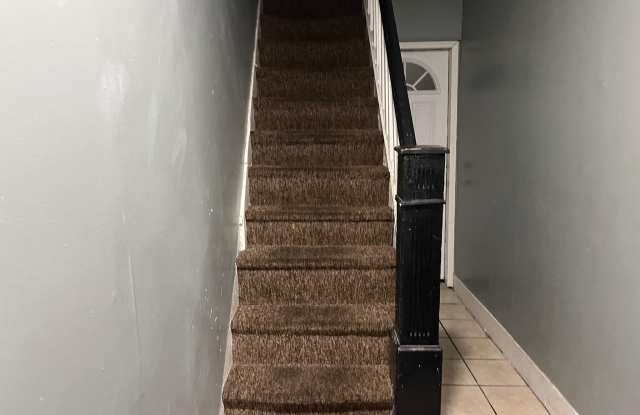 Photo of 308 S 52ND Street unit: 3R