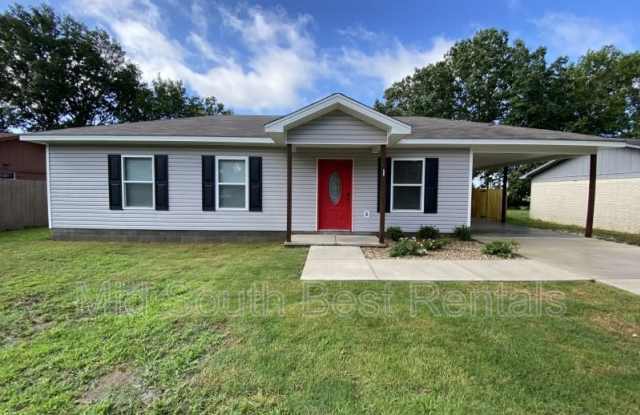 305 Teresa Ln