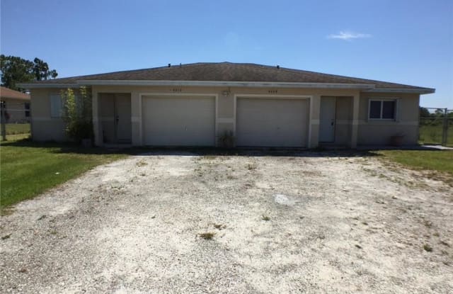 4610 Golfview BLVD - 4610 Golfview Blvd, Lehigh Acres, FL 33973