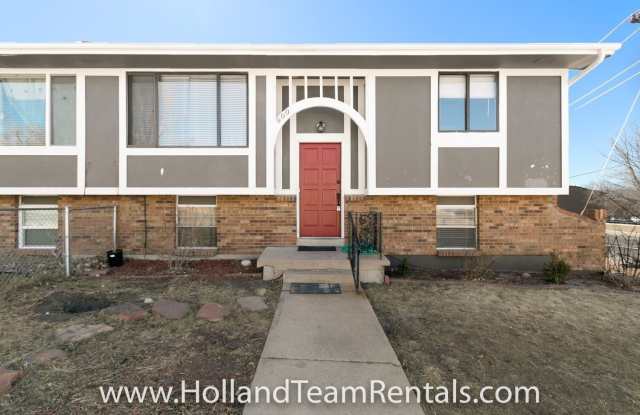 Photo of Updated Duplex in Castle Rock
